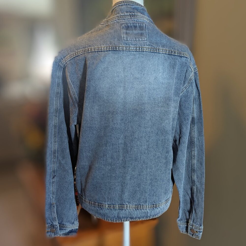 NWT Zyia Faded Indigo Crossroads Denim Jacket 2, Size M - Picture 5 of 13